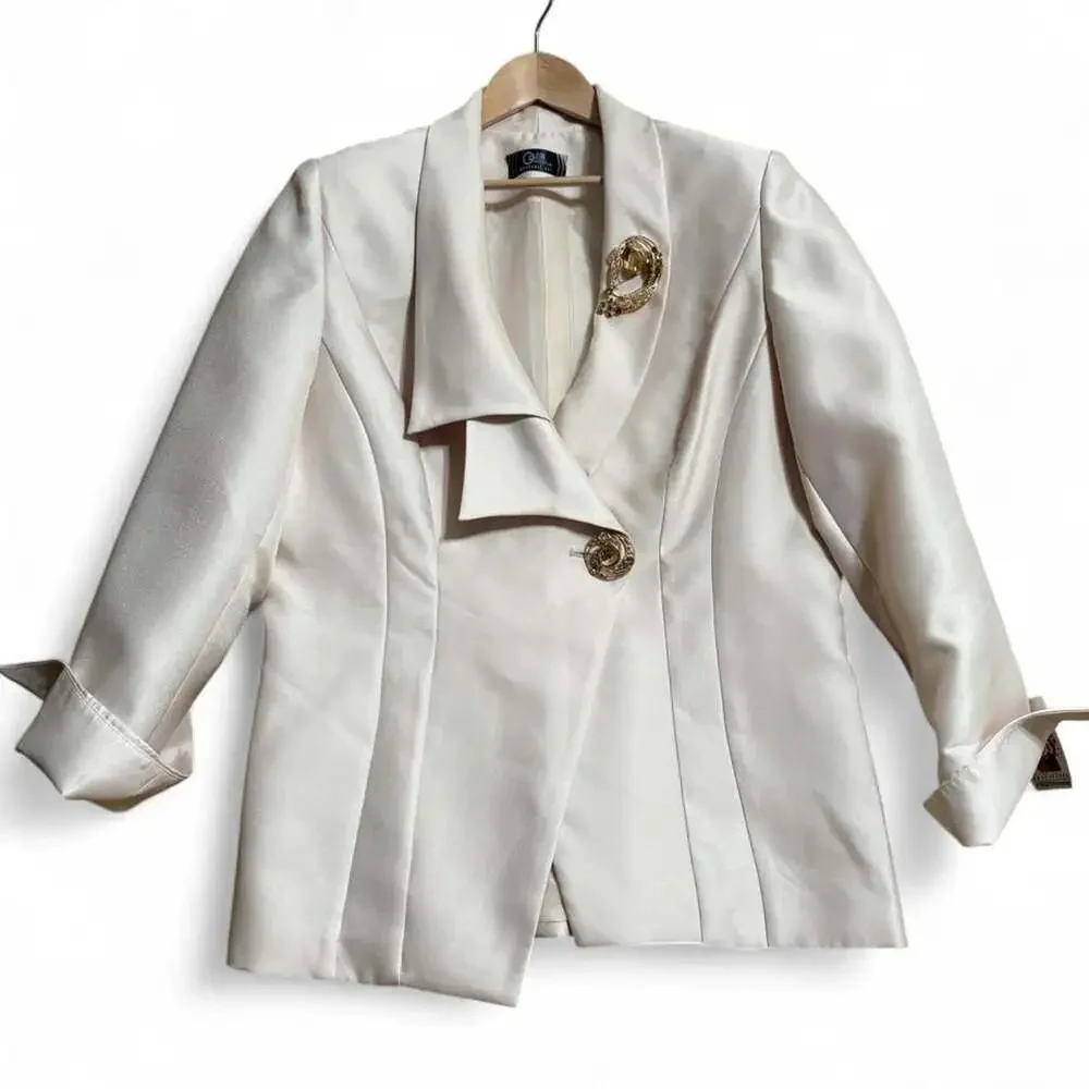 Galerie Interplay Cream Blazer with Rhinestone Brooch, Size Large